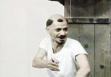 «قحطة» في «درب الزلق»