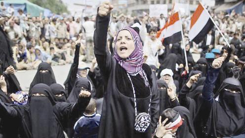 اليمنيات تقدمن الصفوف في الميادين
