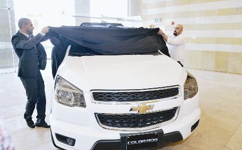 كشف النقاب عن الوافد الجديد إلى الشركة  	  (تصوير نور هنداوي)