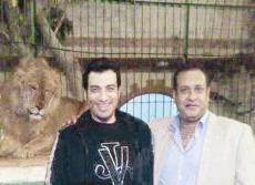 نخنوع والمطرب إيهاب توفيق