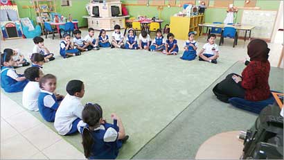 الأطفال في أولى مراحل التعليم