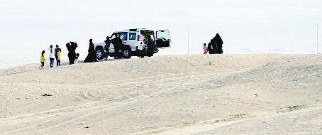 متابعة عائلية لاستعراضات الشباب