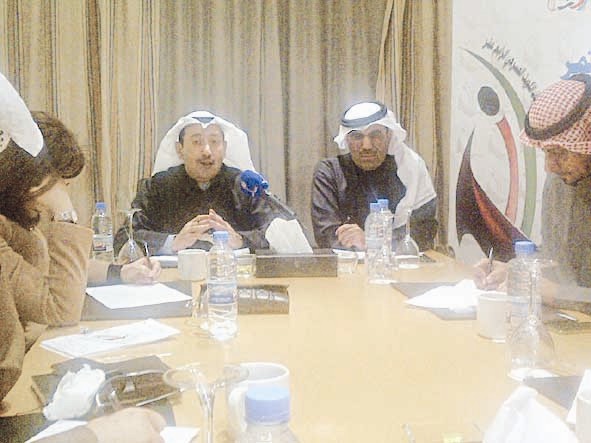 u062cu0627u0646u0628 u0645u0646 u0627u0644u0645u0624u062au0645u0631