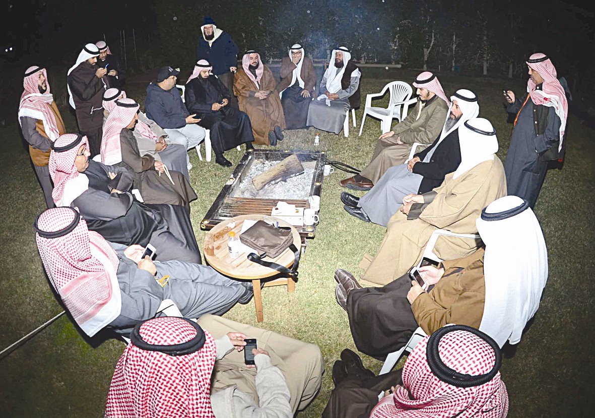 جلسة حول «نار المدفأة»