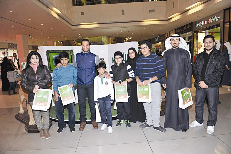 u0639u062fu062f u0645u0646 u0627u0644u0645u0634u0627u0631u0643u064au0646 u0641u064a u0627u0644u0645u0634u0631u0648u0639