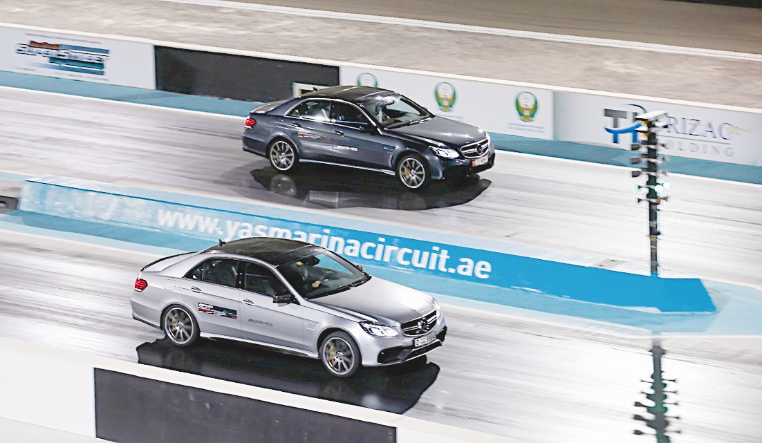 «مرسيدس» ... مناسبة لجميع الطرقات