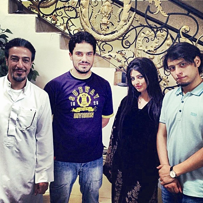 مع فريق عمل مسلسل «أحبك أمس وباجر وبعده»