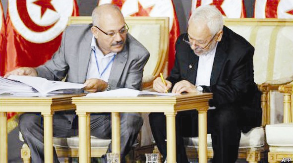 الغنوشي يوقع على اتفاق «خريطة طريق» تنص على تشكيل حكومة من المستقلين