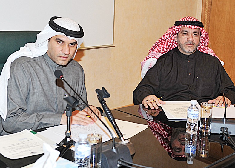 u0639u0628u062f u0627u0644u0644u0647 u0627u0644u0643u0646u062fu0631u064a u0645u062au062du062fu062bu0627u064b u0641u064a u0627u0644u0648u0631u0634u0629 (u062au0635u0648u064au0631 u0633u0639u062f u0647u0646u062fu0627u0648u064a)