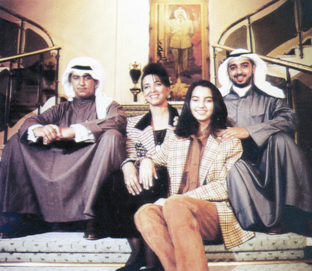 أفراد عائلته