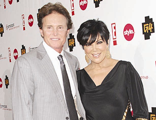 والدة كيم كاردشيان مع زوجها السابق بروس