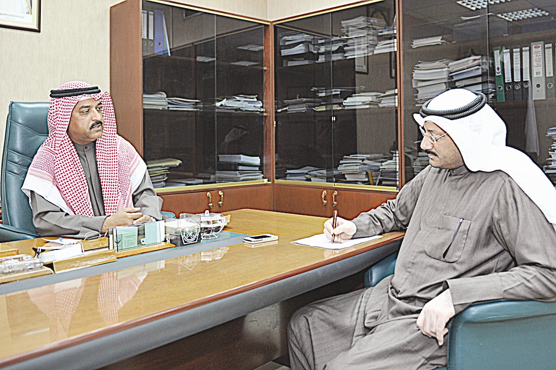 السيف متحدثاً للزميل ناصر الفرحان