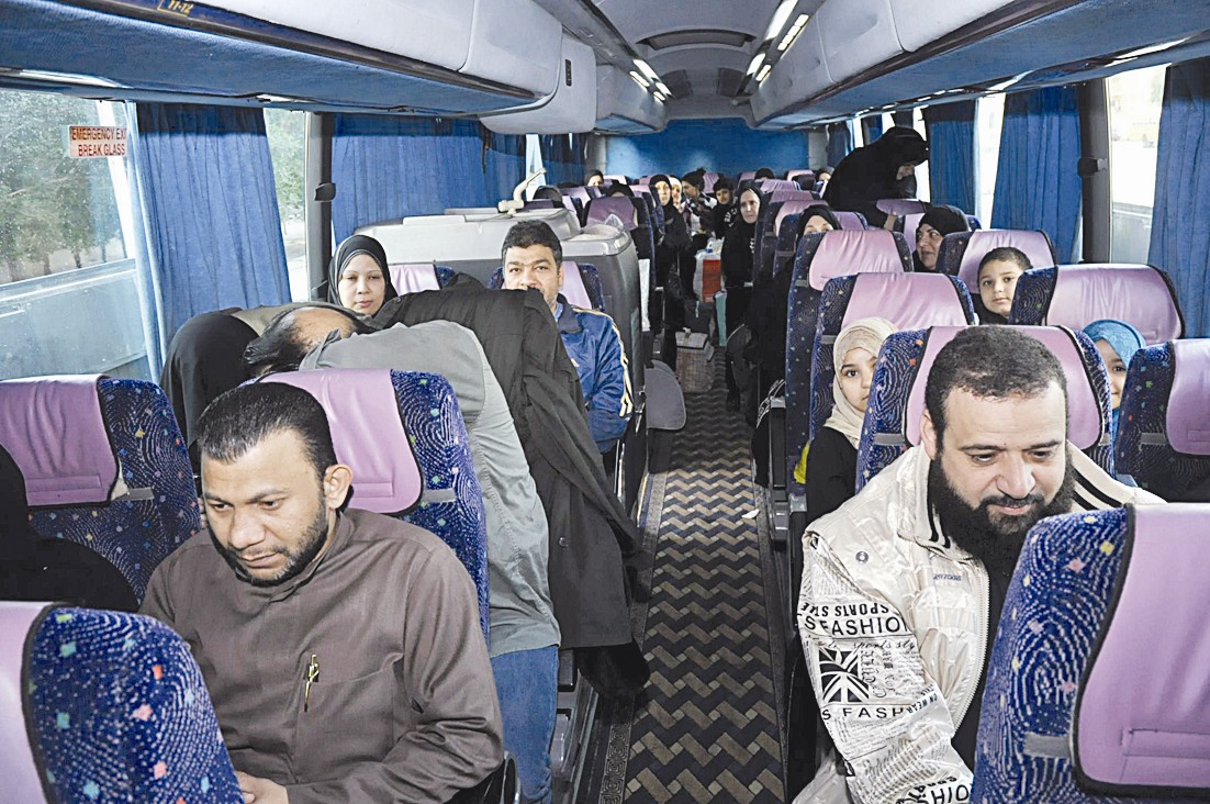 توديع وفد العمرة على نفقة اللجنة