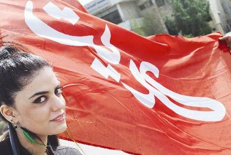 نظرة بروح وطنية	(تصويرموسى عياش واسعد عبد الله وطارق عز الدين وكرم ذياب ونور هنداوي وسعد هنداوي )