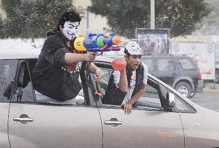 «رشاش» الماء تسيّد مشهد الاحتفالية