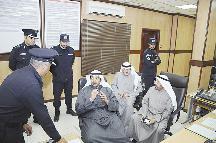 الوزير العبد الله في مركز العمليات والاسناد