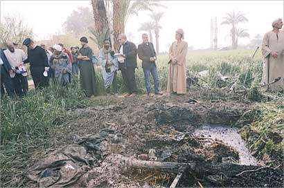 معاينة لموقع سقوط المنطاد 