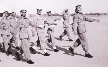 قائداً لفصيل عسكري في ساحة التدريب سنة 1962