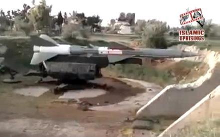 صاروخ «فولغا» قال ثوار سوريون انه من بين اسلحة غنموها من قوات النظام في منطقة دمشق