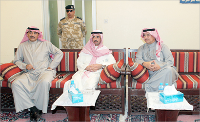 الراشد والمبارك وصباح الخالد داخل المركز الحدودي