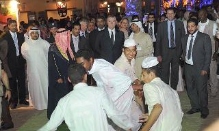 عروض... ورقصات