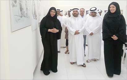 u062cu0648u0644u0629 u0641u064a u0627u0644u0645u0639u0631u0636