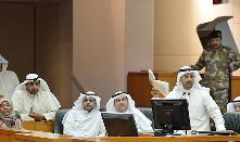 الحجرف شارحاً مستجدات القضية التعليمية