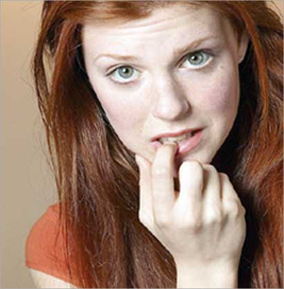 كثير من النساء يخجلن من الافصاح عن مشكلة سلس البول