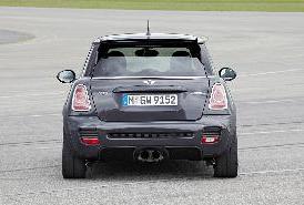 إحدى أخف السيارات الرياضية