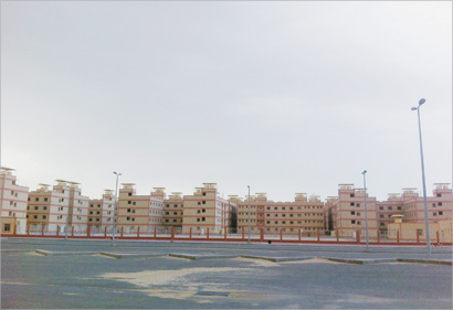 المدينة العمالية في صبحان جاهزة وبانتظار من يقيم فيها	(تصوير زكريا عطية)