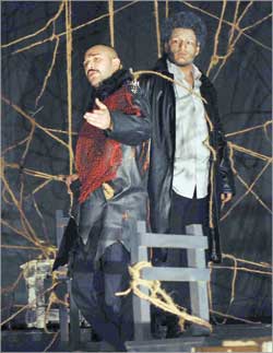 مشهد من المسرحية