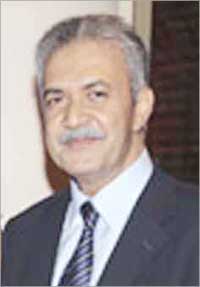 حاتم عمر