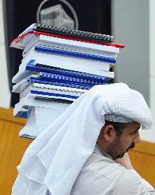 82 حساباً ختامياً على «الكتف»