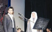 مع ابنه أحمد