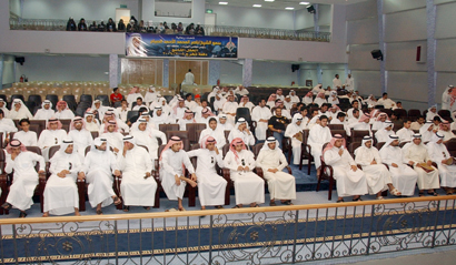 u062cu0627u0646u0628 u0645u0646 u0627u0644u062du0636u0648u0631 (u062au0635u0648u064au0631 u0623u0633u0639u062f u0639u0628u062f u0627u0644u0644u0647)