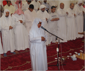 u0627u0644u0637u0641u0644  u0627u0644u0645u0639u062cu0632u0629 u0645u062du0645u062f u0639u0628u062fu0627u0644u0643u0631u064au0645 u064au0624u0645 u0627u0644u0645u0635u0644u064au0646 u0641u064a u0645u0633u062cu062f u0627u0644u0647u0627u062cu0631u064a