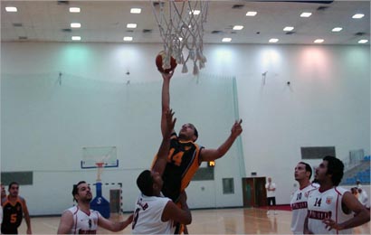 u0623u062du062f u0644u0627u0639u0628u064a u0627u0644u0642u0627u062fu0633u064au0629 u064au0633u062fu062f u0641u064a u0633u0644u0629 u0627u0644u0635u0644u064au0628u062eu0627u062a (u062au0635u0648u064au0631 u062cu0644u0627u0644 u0645u0639u0648u0636)