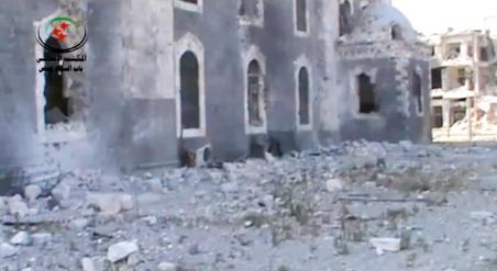 دمار في مسجد خالد بن الوليد بحمص