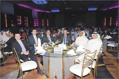 المسؤولون خلال الغبقة