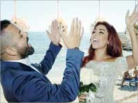 ألين خلف وكارلو أيوب في حفل زفافهما