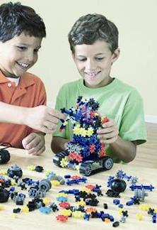 اللعب في العيد ظاهرة صحية للأطفال