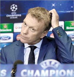 «معمودية النار» بالنسبة لديفيد مويس اليوم في دوري أبطال أوروبا (رويترز)