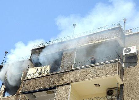 u0627u0644u062fu062eu0627u0646 u064au062au0635u0627u0639u062f u0645u0646 u0645u0628u0646u0649 u0641u064a u0623u0628u0648u0631u0645u0627u0646u0629 u0641u064a u062fu0645u0634u0642 u0623u0645u0633t (u0623 u0641 u0628)