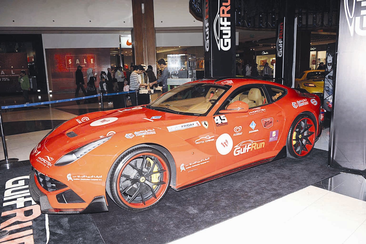 جانب من السيارات المشاركة في المعرض