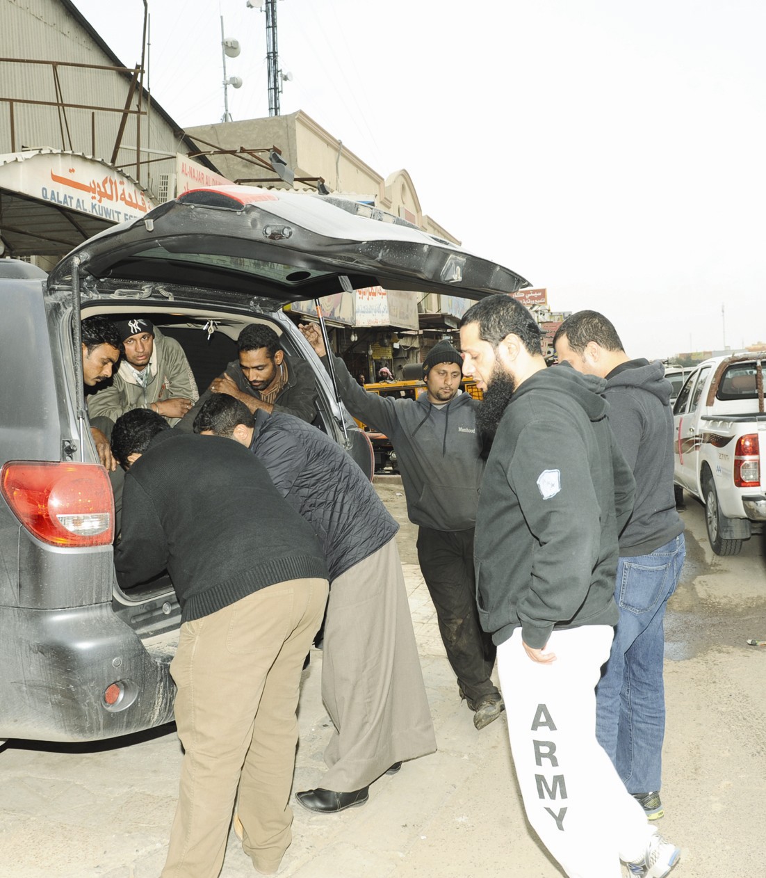 ترحيل المخالفين