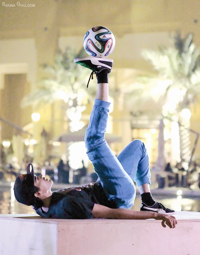 u0627u0644u0644u0639u0628 u0628u0627u0644u0643u0631u0629 u0645u0646 u0641u0639u0627u0644u064au0627u062a u0627u0644u0645u0633u0627u0628u0642u0629