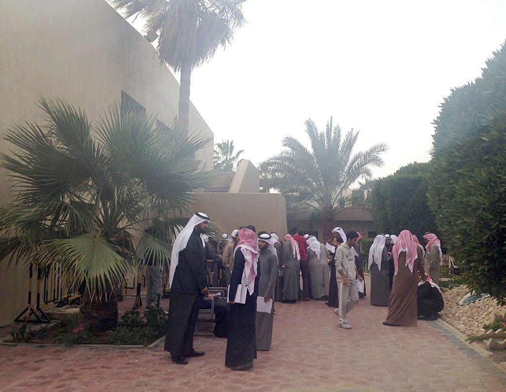 u0627u0632u062fu062du0627u0645 u0637u0644u0627u0628u064a u0641u064a u0643u0644u064au0629 u0627u0644u062au0631u0628u064au0629