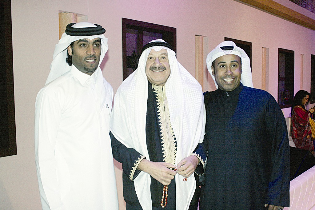 ... ومتوسطاً يوسف العماني وغانم شاهين