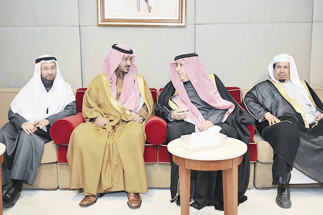 u062du062fu064au062b u0628u064au0646 u0627u0644u062eu0627u0644u062fu064a u0648u0627u0644u0623u0645u064au0631 u0628u0646u062fu0631 u0628u0646 u0633u0644u0645u0627u0646 (u062au0635u0648u064au0631 u062cu0627u0633u0645 u0628u0627u0631u0648u0646)