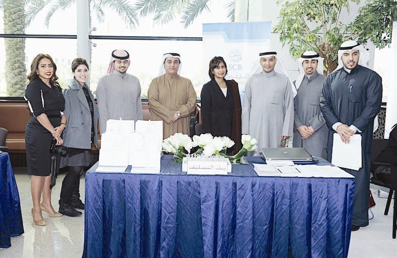 u0627u0644u0645u0636u0641 u0645u062au0648u0633u0637u0627 u0639u062fu062fu0627 u0645u0646 u0639u0645u0644u0627u0621 u0627u0644u0628u0646u0643